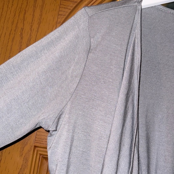 NWT! Covington Sterling Grey Ruched Long Sleeve Open Front Draped Shrug Cardigan - Picture 9 of 15